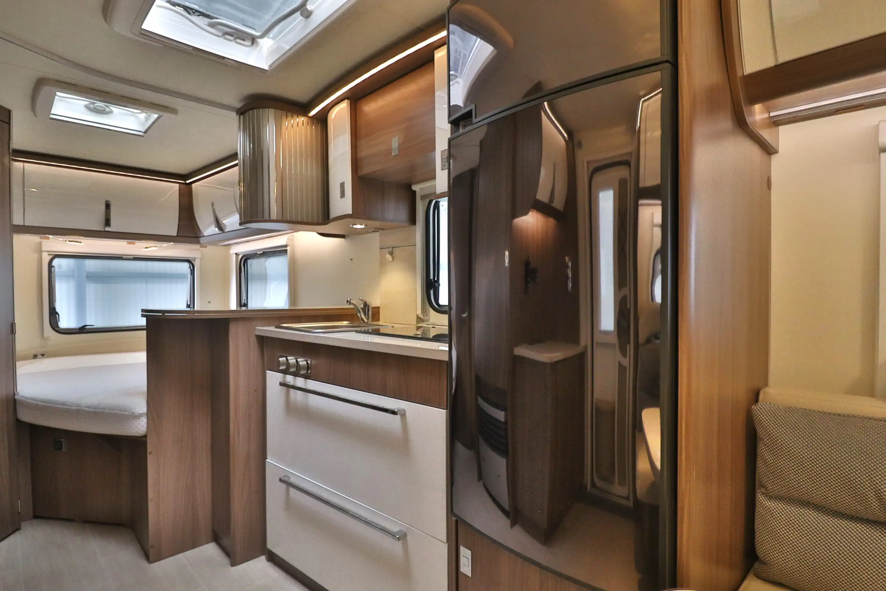 BUERSTNER Averso TOP 465 TS